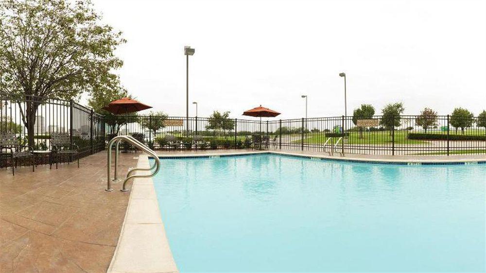 Holiday Inn Express & Suites Irving Conv Ctr - Las Colinas By Ihg Экстерьер фото