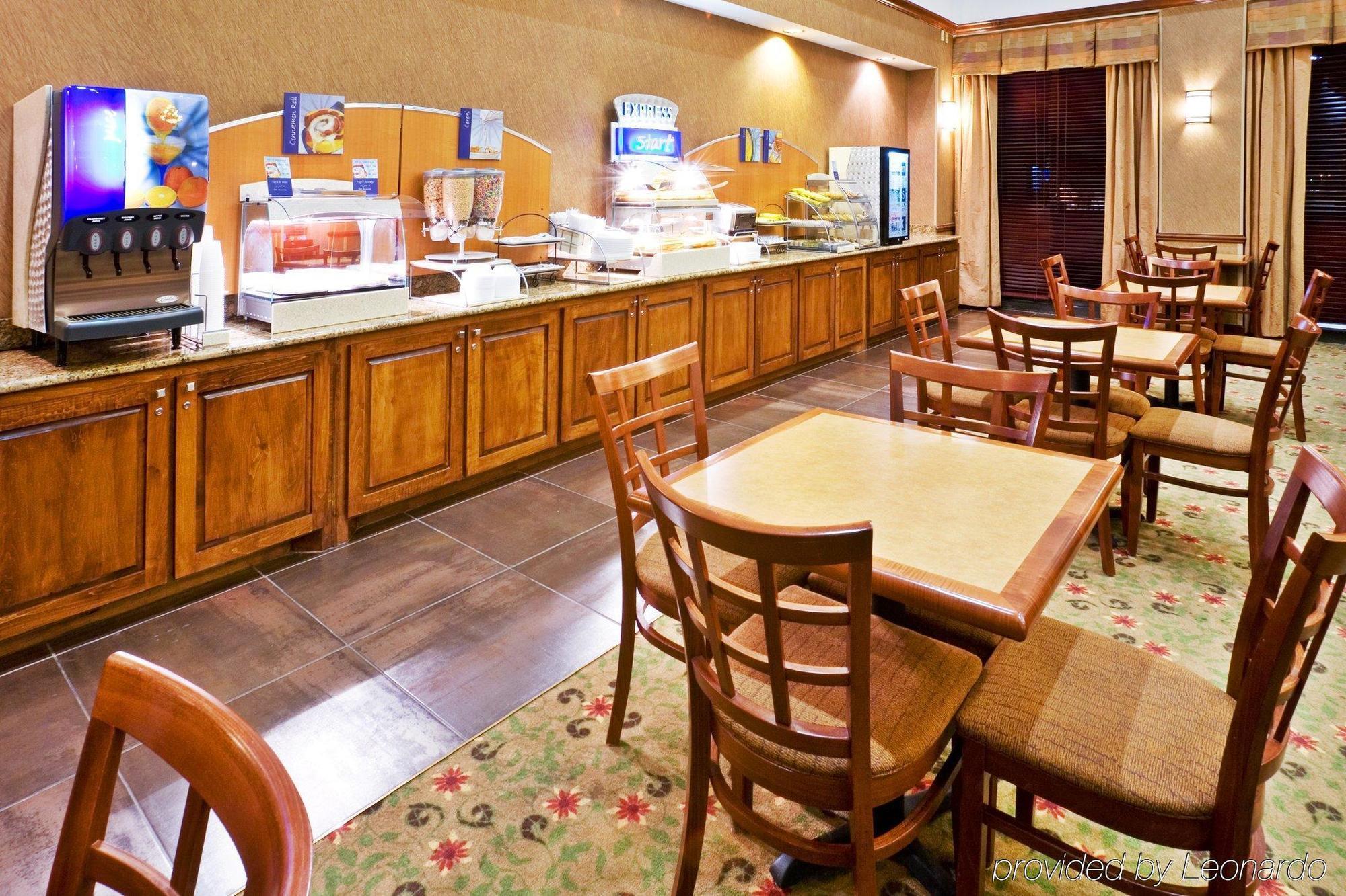 Holiday Inn Express & Suites Irving Conv Ctr - Las Colinas By Ihg Ресторан фото